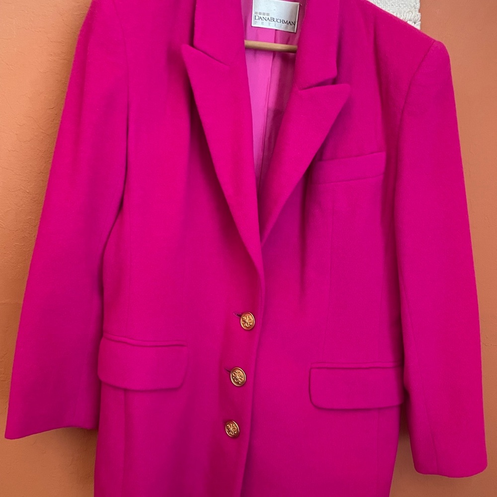 Dana Buchman Wool/Angora Women’s Blazer,  90s, Gold Buttons, Petite L, Hot Pink